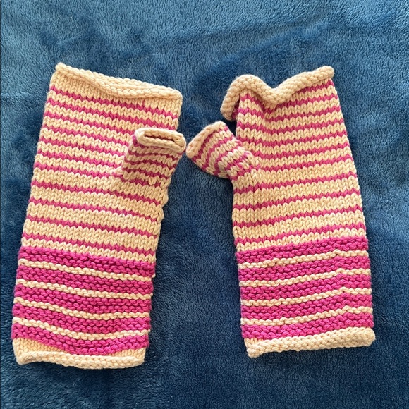 NWOT French Knot fingerless Gloves - Picture 2 of 8